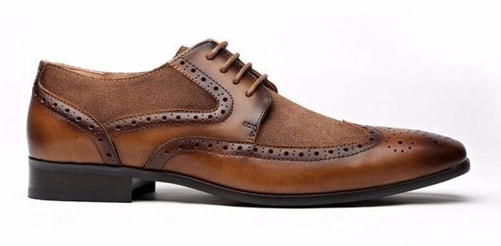 高級牛皮 男性用 尖った指のドレス シューズ ファッション ブローグ シューズ 男性用