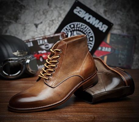 クラシックメンズ 防水 冬服 靴 本物の革 OEM / ODM サービス